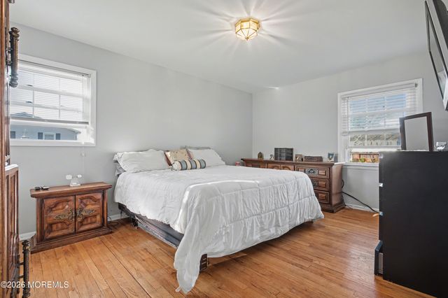 22 Burki Place, Freehold, NJ 07728