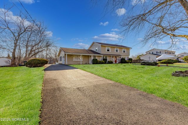 22 Burki Place, Freehold, NJ 07728