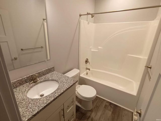 1231 W Rangeview Circle, Bloomington, IN 47403