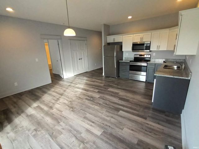 1231 W Rangeview Circle, Bloomington, IN 47403