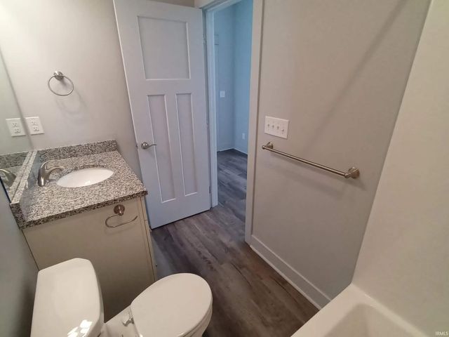 1231 W Rangeview Circle, Bloomington, IN 47403