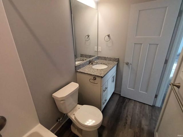 1231 W Rangeview Circle, Bloomington, IN 47403