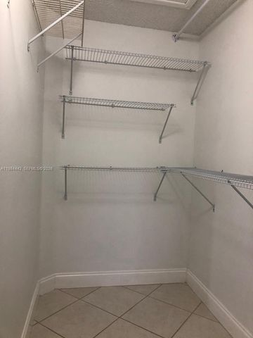 9999 Summerbreeze Dr 218, Sunrise, FL 33322