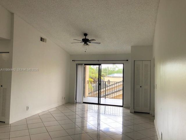 9999 Summerbreeze Dr 218, Sunrise, FL 33322