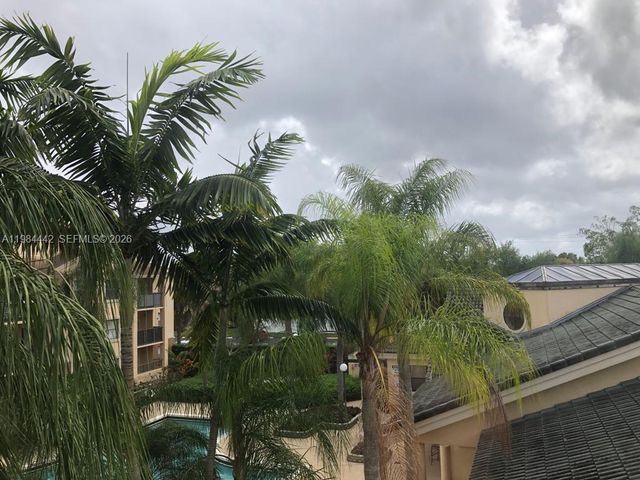 9999 Summerbreeze Dr 218, Sunrise, FL 33322