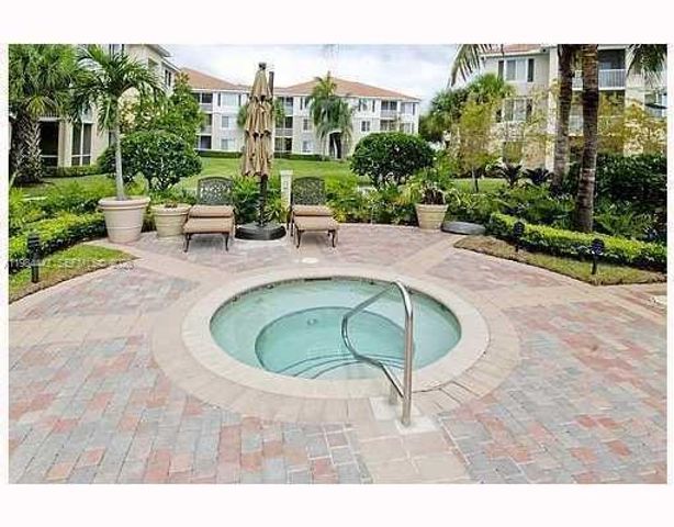 9999 Summerbreeze Dr 218, Sunrise, FL 33322