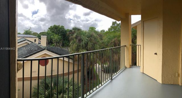 9999 Summerbreeze Dr 218, Sunrise, FL 33322