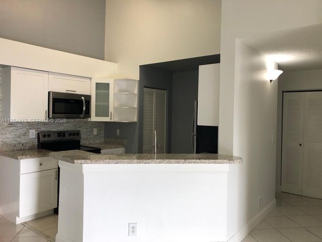 9999 Summerbreeze Dr 218, Sunrise, FL 33322