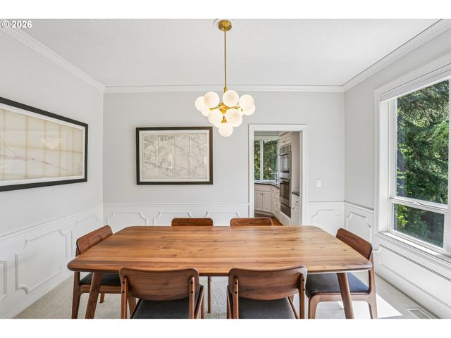 5516 Sw HAMILTON St, Portland, OR 97221