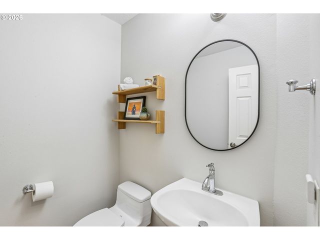 5516 Sw HAMILTON St, Portland, OR 97221