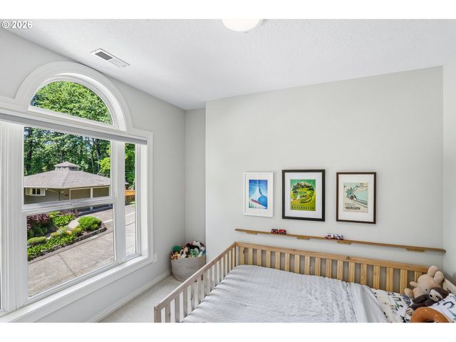5516 Sw HAMILTON St, Portland, OR 97221