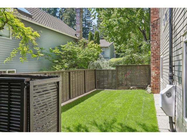 5516 Sw HAMILTON St, Portland, OR 97221