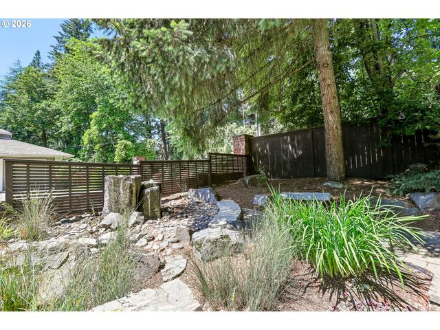 5516 Sw HAMILTON St, Portland, OR 97221