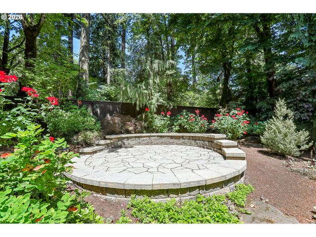5516 Sw HAMILTON St, Portland, OR 97221
