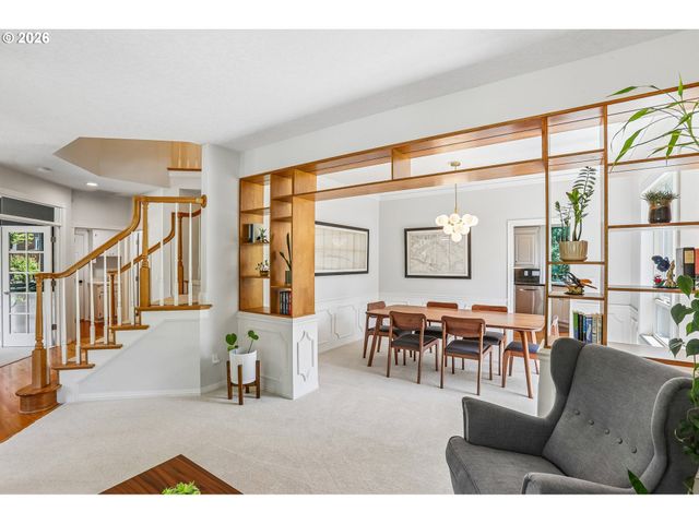 5516 Sw HAMILTON St, Portland, OR 97221