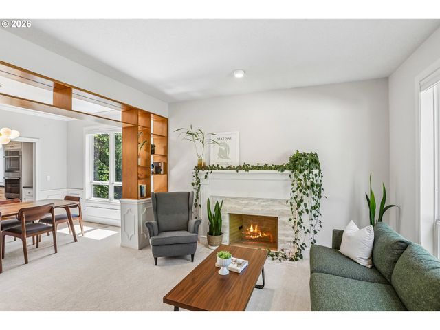 5516 Sw HAMILTON St, Portland, OR 97221