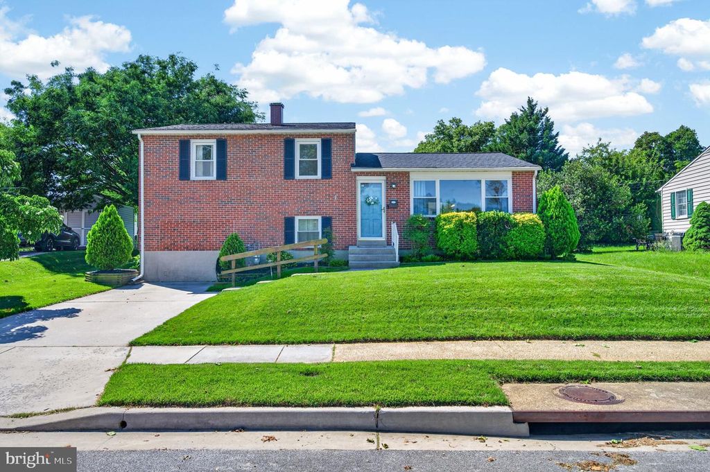 Image 1 of property listing at 9 HADDINGTON RD, Lutherville Timonium, MD 21093