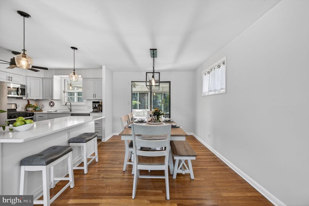 Image 12 of property listing at 9 HADDINGTON RD, Lutherville Timonium, MD 21093
