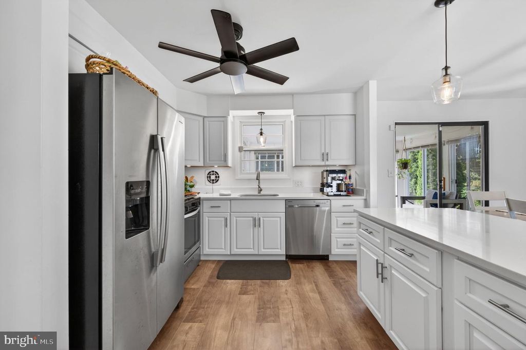 Image 14 of property listing at 9 HADDINGTON RD, Lutherville Timonium, MD 21093