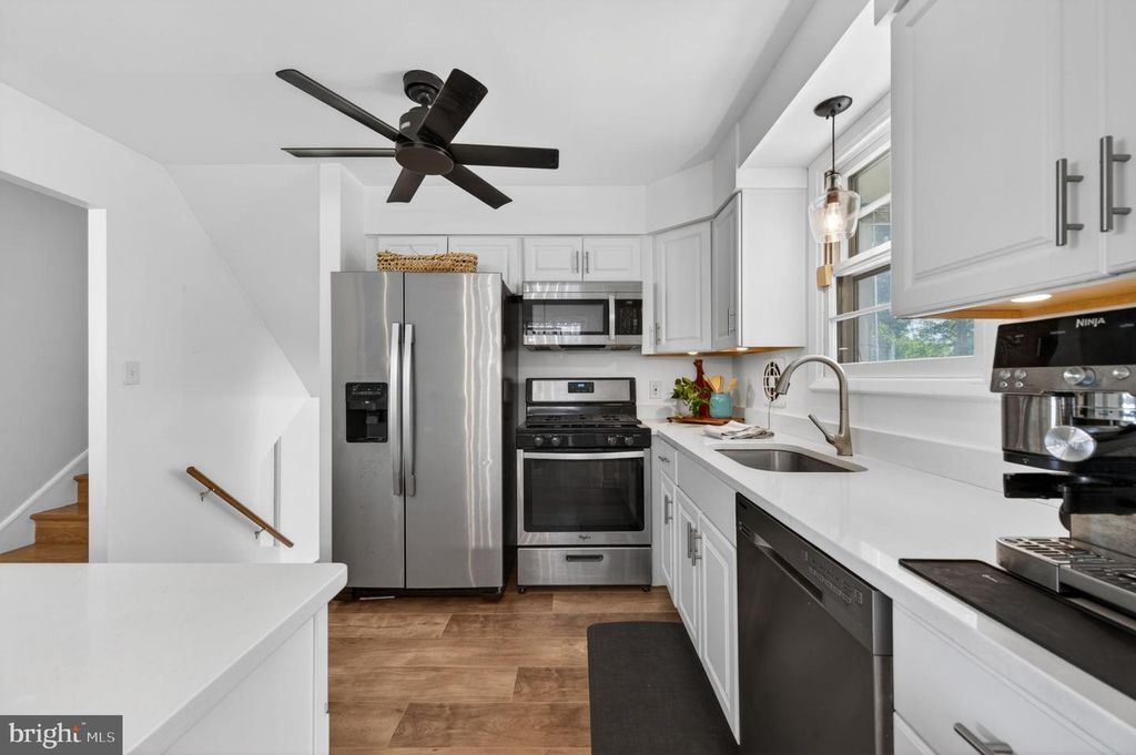 Image 16 of property listing at 9 HADDINGTON RD, Lutherville Timonium, MD 21093