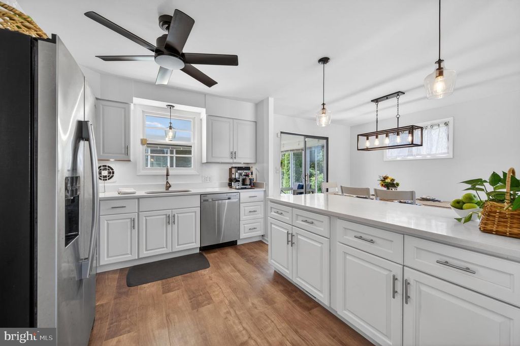 Image 18 of property listing at 9 HADDINGTON RD, Lutherville Timonium, MD 21093