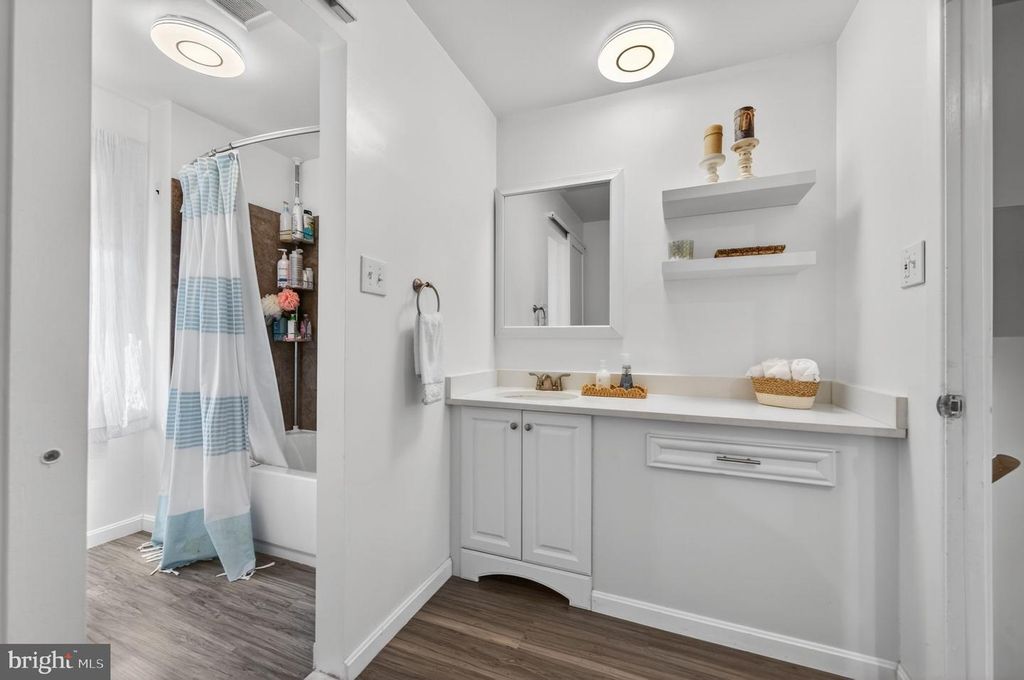Image 38 of property listing at 9 HADDINGTON RD, Lutherville Timonium, MD 21093