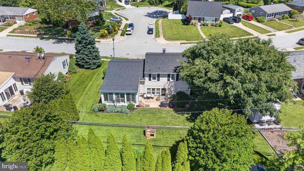 Image 4 of property listing at 9 HADDINGTON RD, Lutherville Timonium, MD 21093