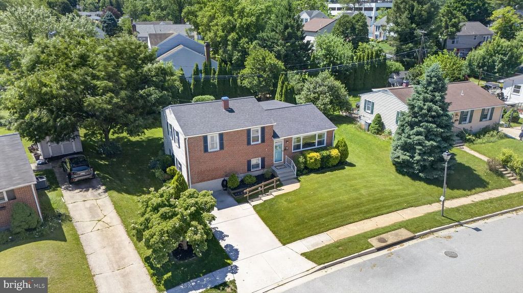 Image 6 of property listing at 9 HADDINGTON RD, Lutherville Timonium, MD 21093