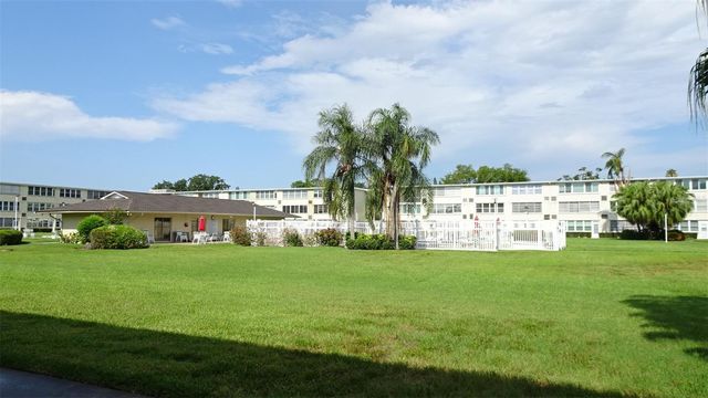 8100 DR MARTIN LUTHER KING JR STREET N 105, St Petersburg, FL 33702