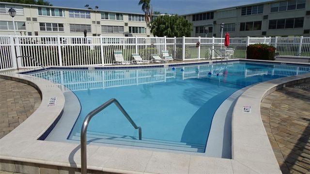 8100 DR MARTIN LUTHER KING JR STREET N 105, St Petersburg, FL 33702