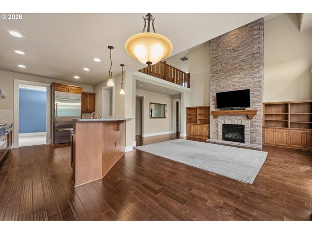 10962 Se PHEASANT RIDGE Dr, Happy Valley, OR 97086