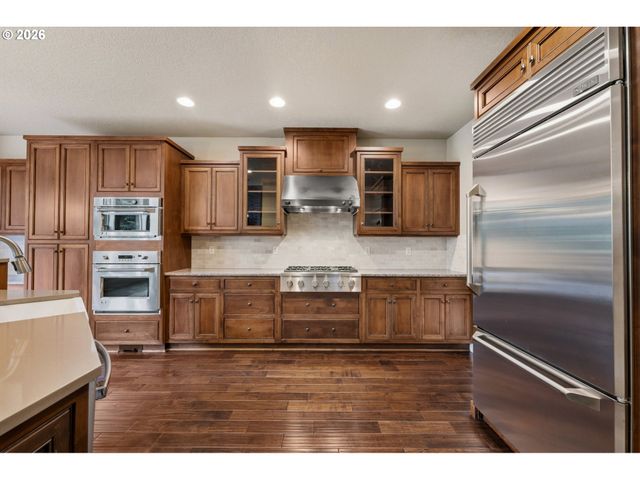 10962 Se PHEASANT RIDGE Dr, Happy Valley, OR 97086