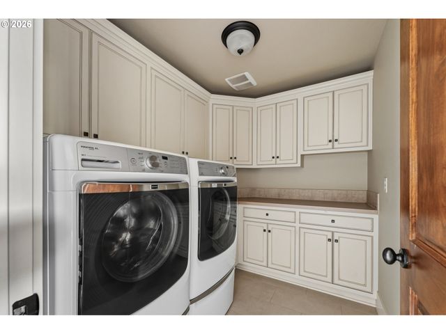 10962 Se PHEASANT RIDGE Dr, Happy Valley, OR 97086