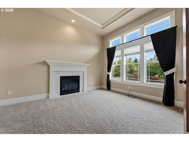 10962 Se PHEASANT RIDGE Dr, Happy Valley, OR 97086
