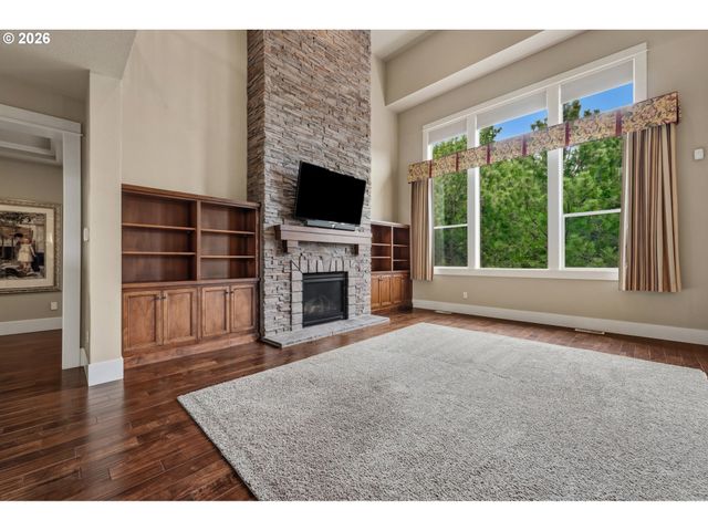 10962 Se PHEASANT RIDGE Dr, Happy Valley, OR 97086