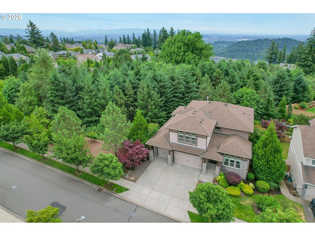 10962 Se PHEASANT RIDGE Dr, Happy Valley, OR 97086