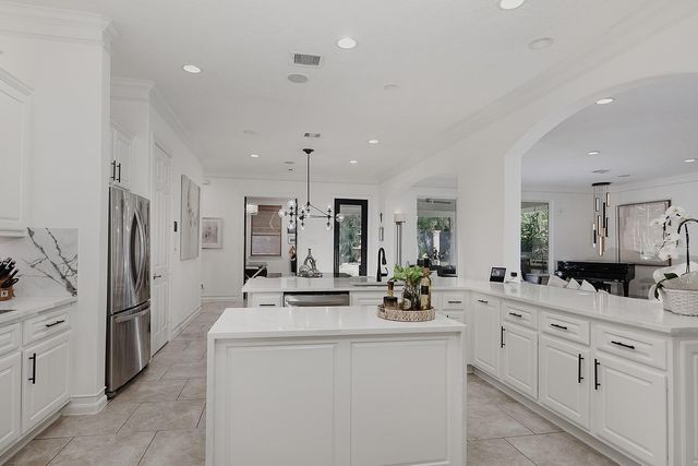 9063 Rocky Ridge Drive, Conroe, TX 77302