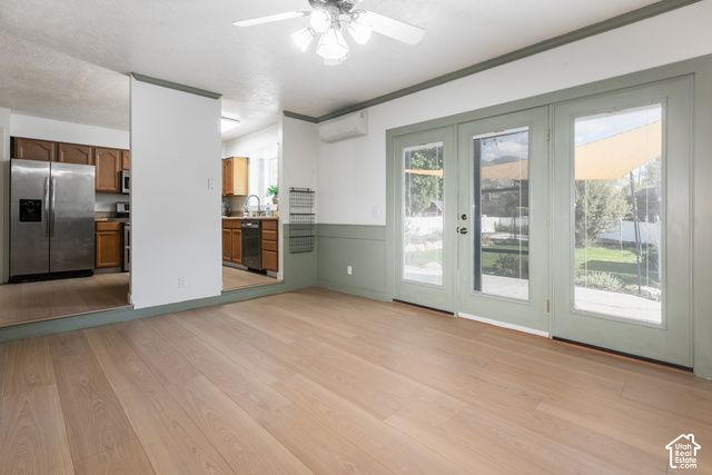 533 W VALLEY DR, Centerville, UT 84014
