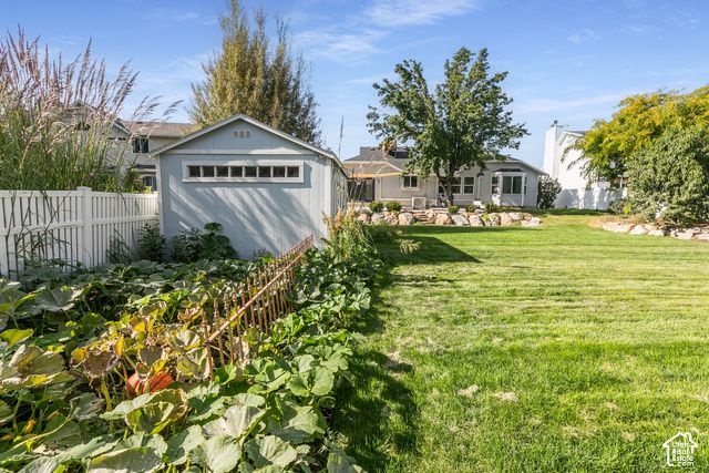 533 W VALLEY DR, Centerville, UT 84014