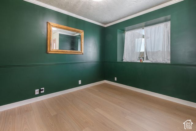 533 W VALLEY DR, Centerville, UT 84014