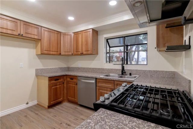 13540 Hubbard 26, Los Angeles, CA 91342