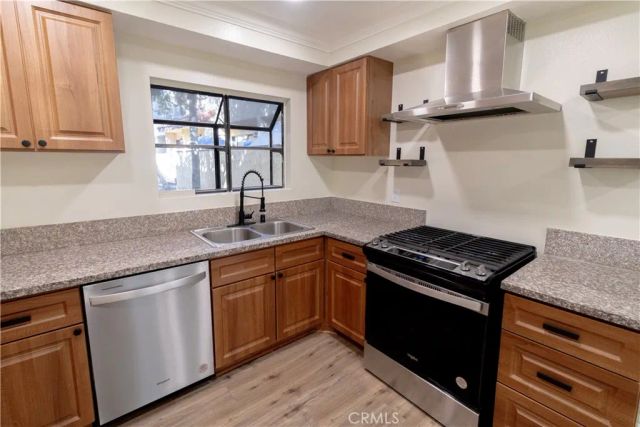 13540 Hubbard 26, Los Angeles, CA 91342