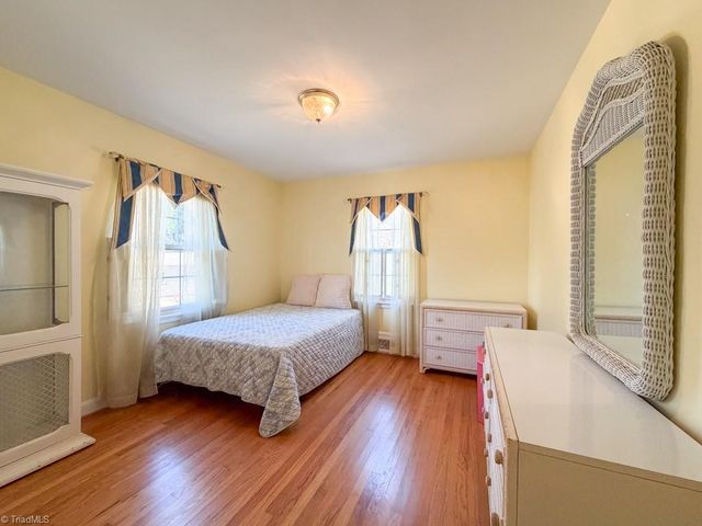 1104 Tarleton Avenue, Burlington, NC 27215