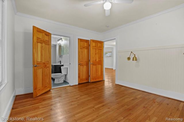 111 E Tacoma Street, Clawson, MI 48017