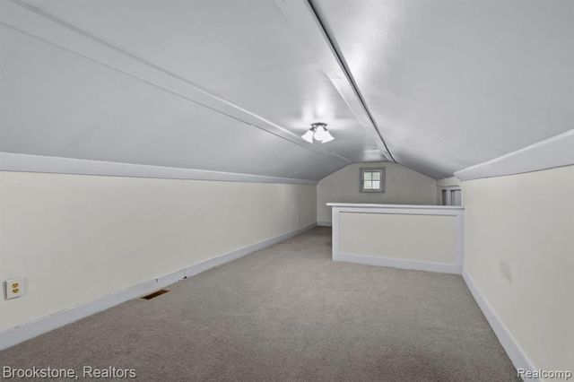 111 E Tacoma Street, Clawson, MI 48017