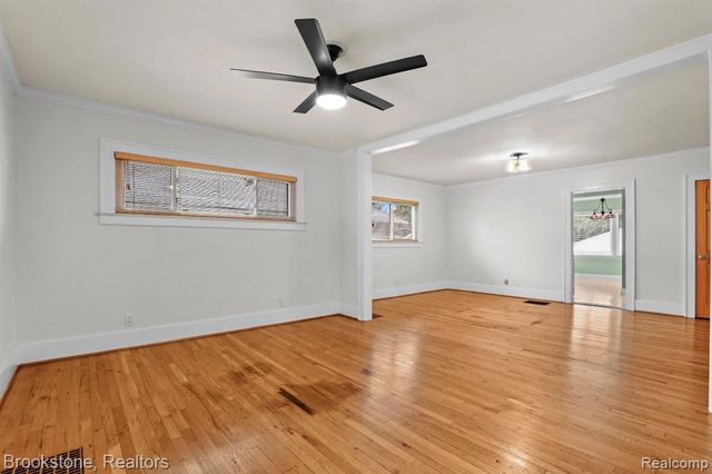 111 E Tacoma Street, Clawson, MI 48017