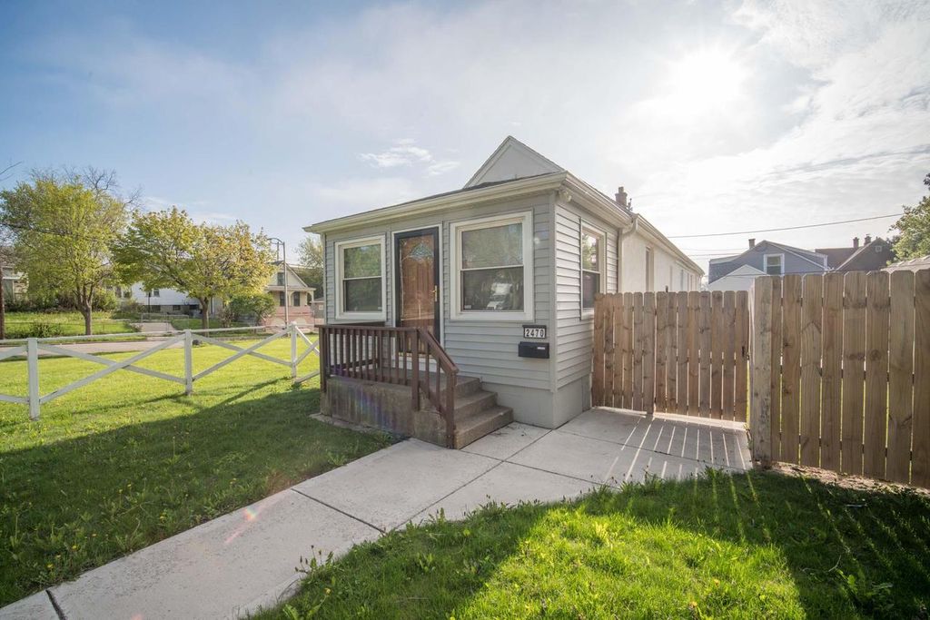 2470 N Buffum STREET, Milwaukee, WI 53212