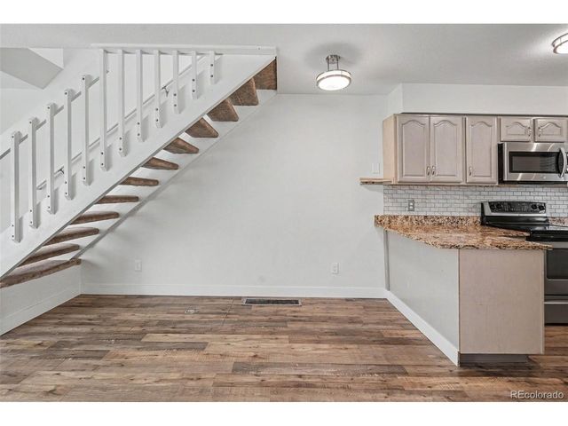 1936 Newland Ct, Lakewood, CO 80214
