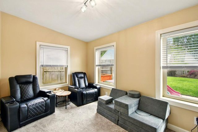 6511 43rd AVENUE, Kenosha, WI 53142