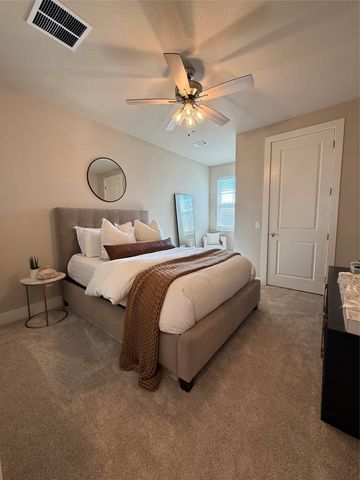 8044 Thomas Crossing, North Richland Hills, TX 76180